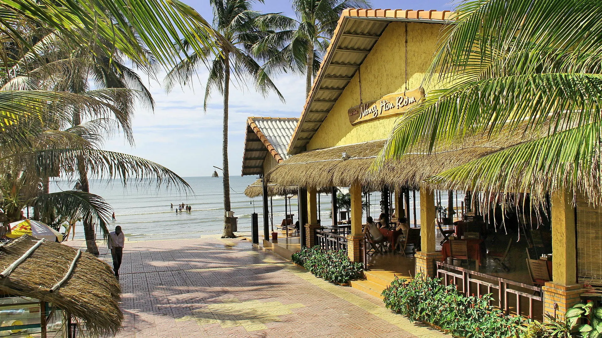 *** Hotel Nang Hon Rom Resort Phan Thiet Vietnam